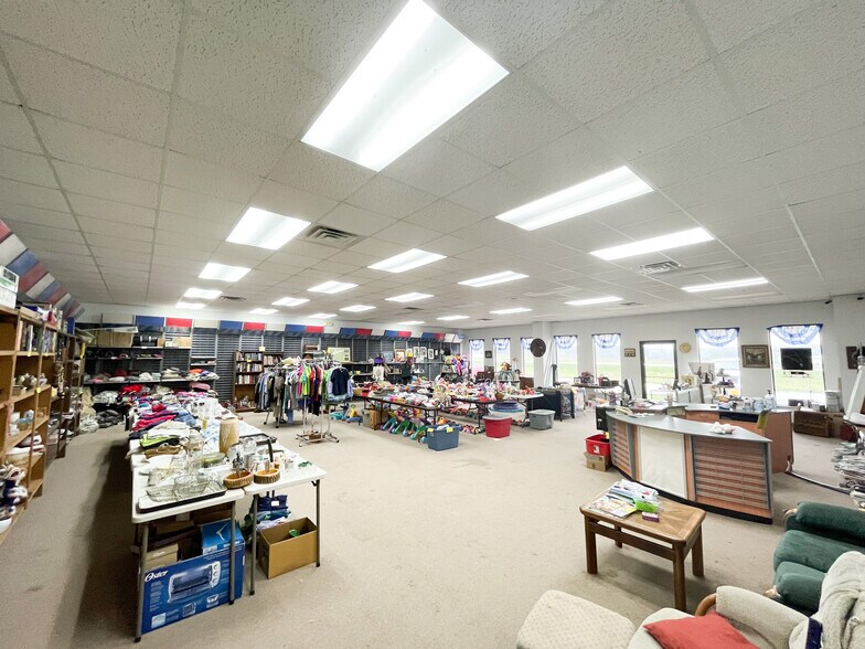 More Photos Of 1591 N Highway 63, Houston General Retail For Sale