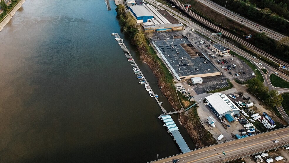 More Photos Of 1412-1418 MacCorkle Ave SW, Charleston Storefront For Lease