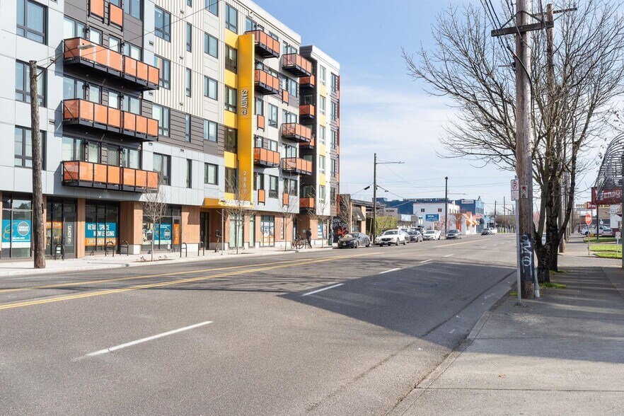 More Photos Of 2830-2858 NE Sandy Blvd, Portland Freestanding For Lease