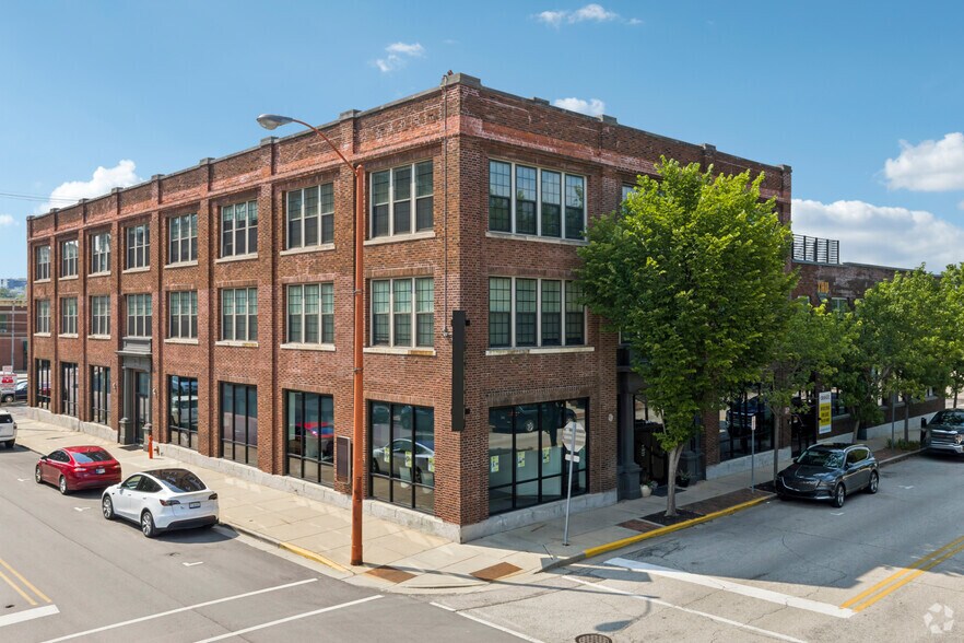 More Photos Of 300 N 5th St, Lafayette Apartments For Lease
