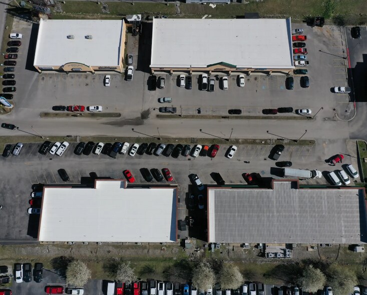 More Photos Of 124 Corporate Dr, Hazard Storefront For Sale