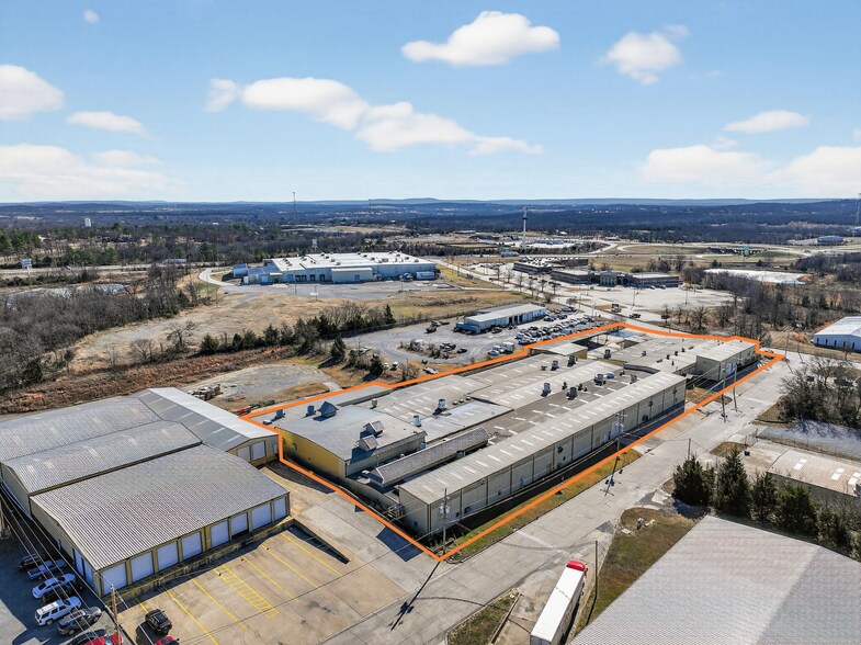 More Photos Of 1801 E College Ave, Mcalester Manufacturing For Lease