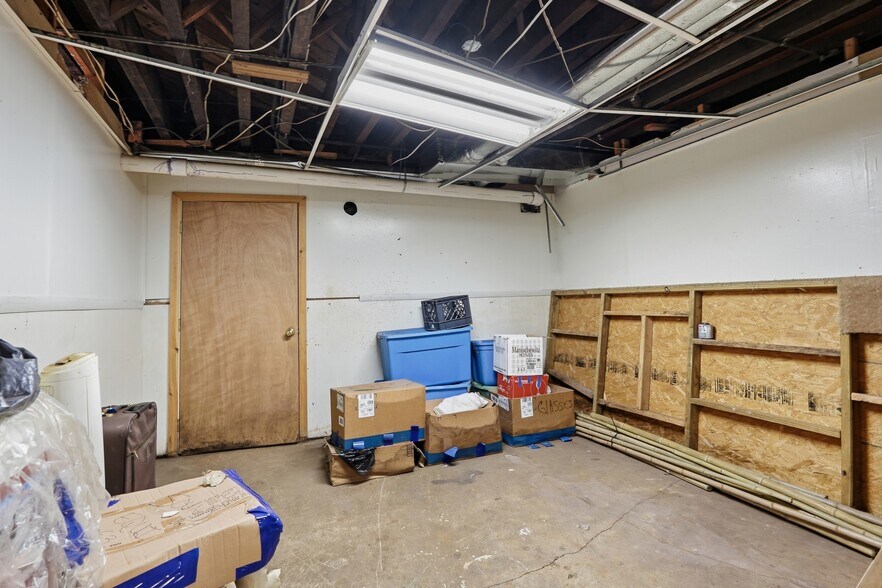 More Photos Of 1142-1148 Broadway, Camden Flex For Sale