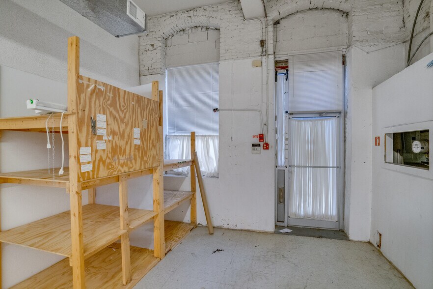 More Photos Of 2038 S Juniper St, Philadelphia Apartments For Lease