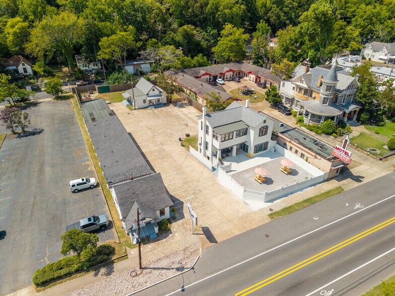 More Photos Of 741 Park Ave, Hot Springs Hotel For Sale