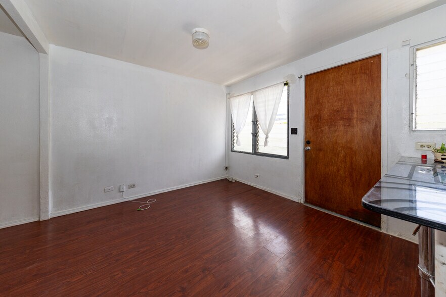 More Photos Of 1640 Lusitana St, Honolulu Apartments For Sale