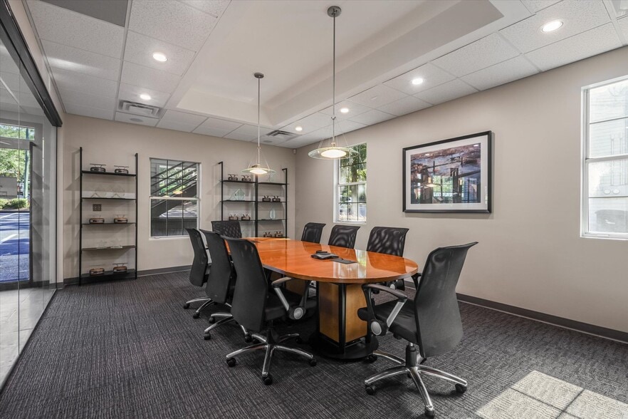 More Photos Of 1589 Metropolitan Blvd, Tallahassee Office For Lease