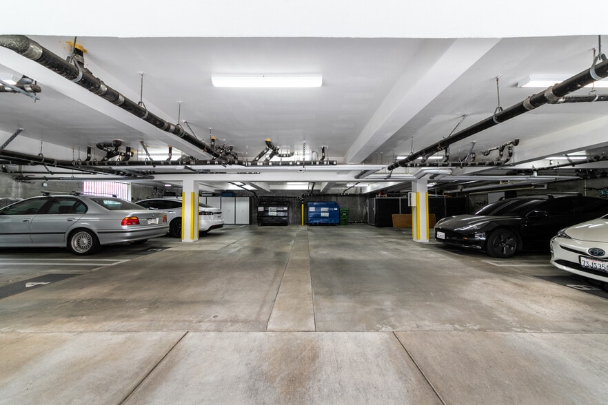 More Photos Of 1743 Butler Ave, Los Angeles Apartments For Sale