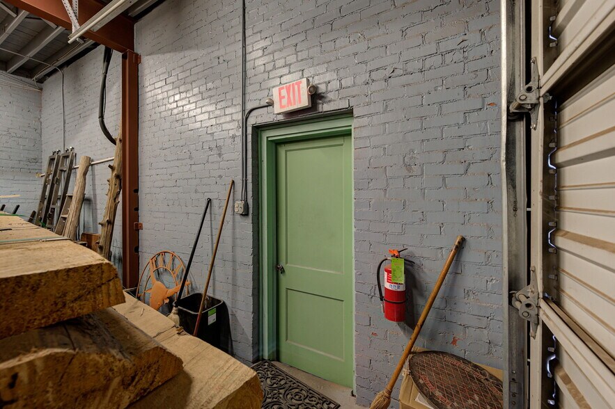 More Photos Of 1615 N Portland Ave, Oklahoma City Warehouse For Sale