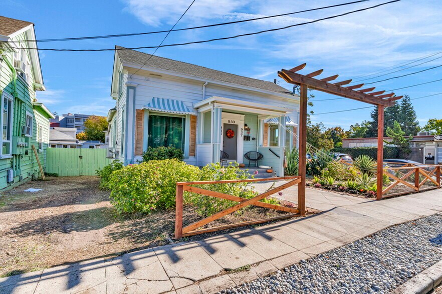 More Photos Of 937 Las Juntas St, Martinez Apartments For Sale