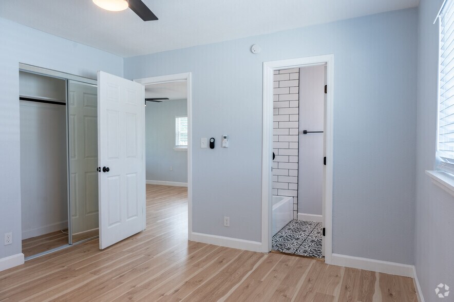 More Photos Of 324 30th Ave N, Saint Petersburg Apartments For Sale