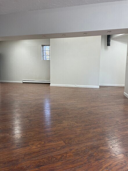 More Photos Of 209 Albion St, Wakefield Storefront For Lease