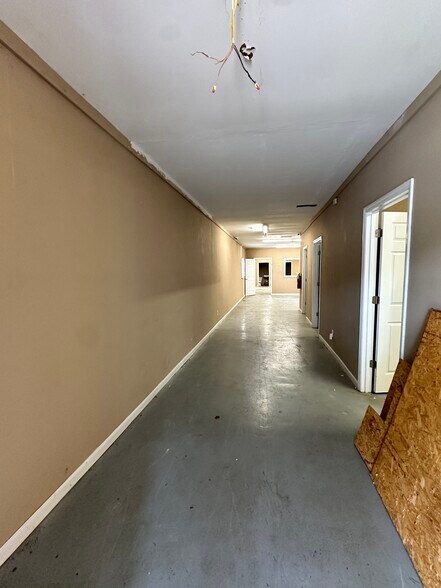 More Photos Of 401 S Leighton Ave, Anniston Office For Sale