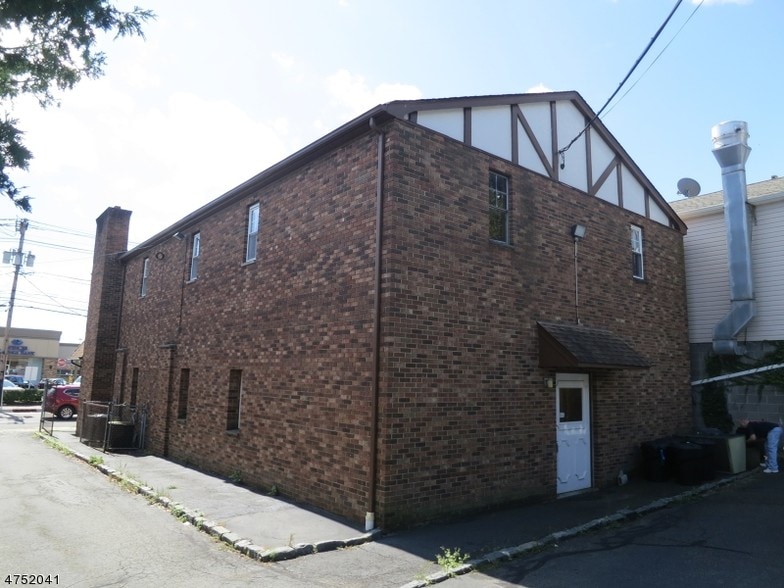 More Photos Of 332-334 North Ave, Garwood Loft Creative Space For Sale