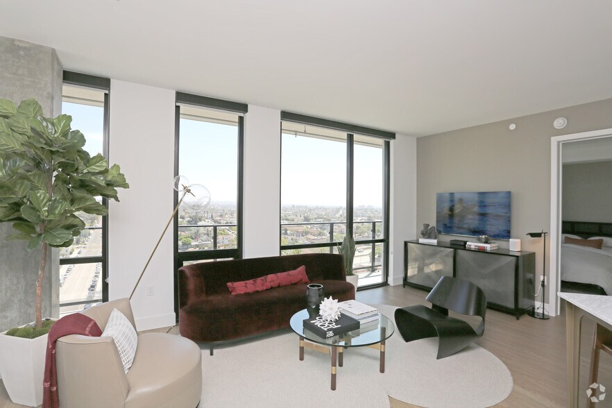 More Photos Of 1501 Island Ave, San Diego Apartments For Lease