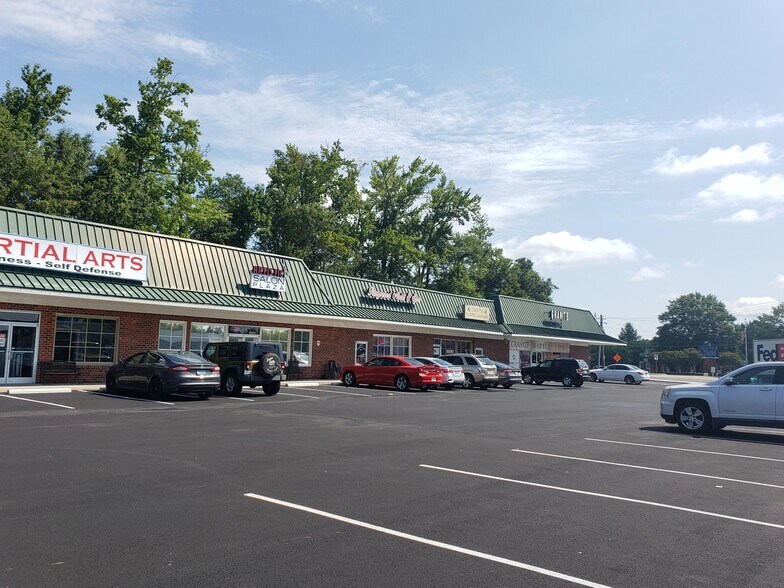 More Photos Of 10350-10374 Leadbetter Rd, Ashland Unknown For Lease