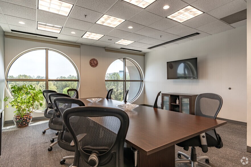 More Photos Of 1661 International Dr, Memphis Coworking Space