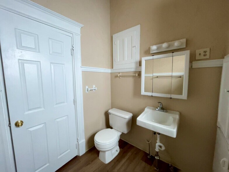 More Photos Of 204 W 15th St, Pueblo Apartments For Sale