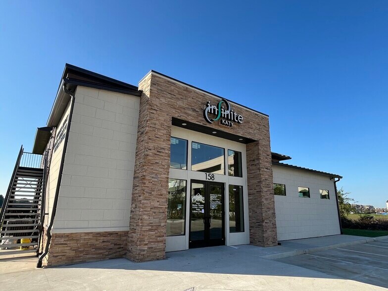 More Photos Of Colonial Parkway & Park West Green Dr, Katy Office For Sale