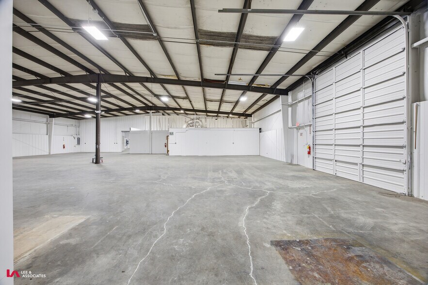 More Photos Of 1500 Union Hill Rd, Alpharetta Manufacturing For Lease