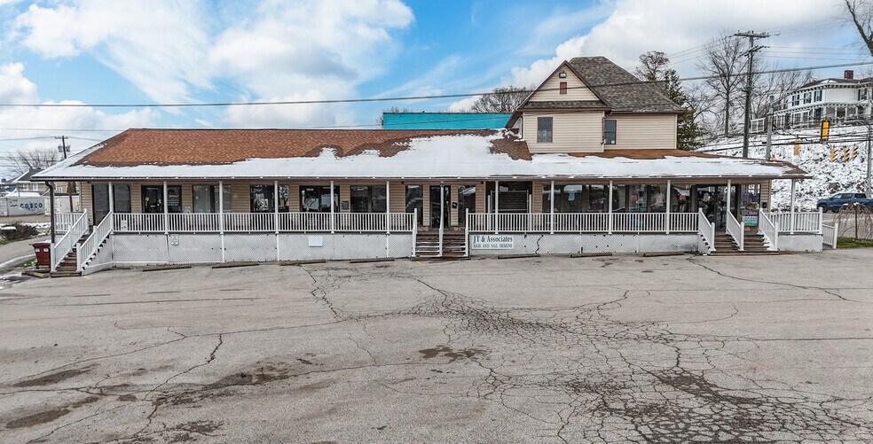 More Photos Of 3005 Murdoch Ave, Parkersburg Flex For Sale