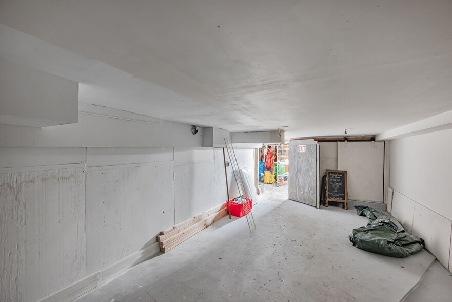 More Photos Of 408-412 Cortland Ave, San Francisco Storefront Retail Residential For Lease