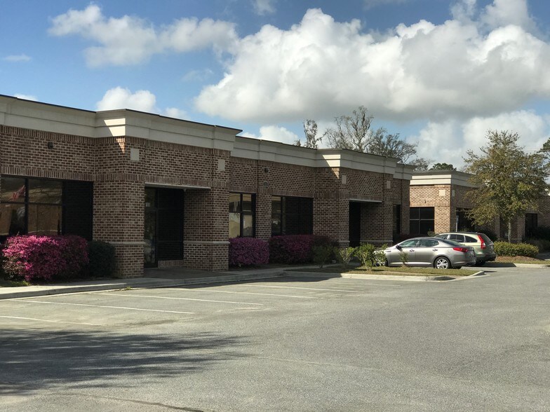 More Photos Of 25 Chatham Ctr S, Savannah Office Residential For Lease