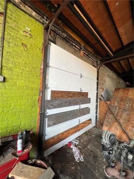 More Photos Of 639 Windsor St, Hartford Auto Repair For Sale