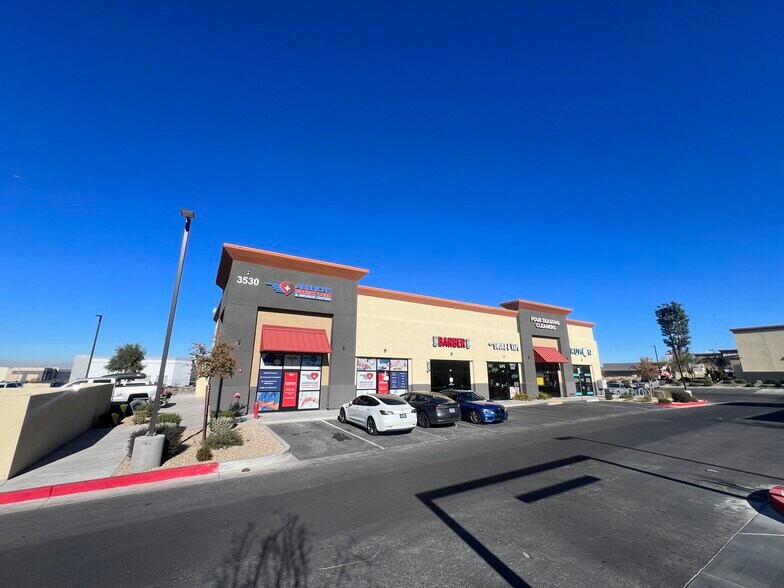 More Photos Of 3530 Volunteer Blvd, Henderson Storefront For Lease