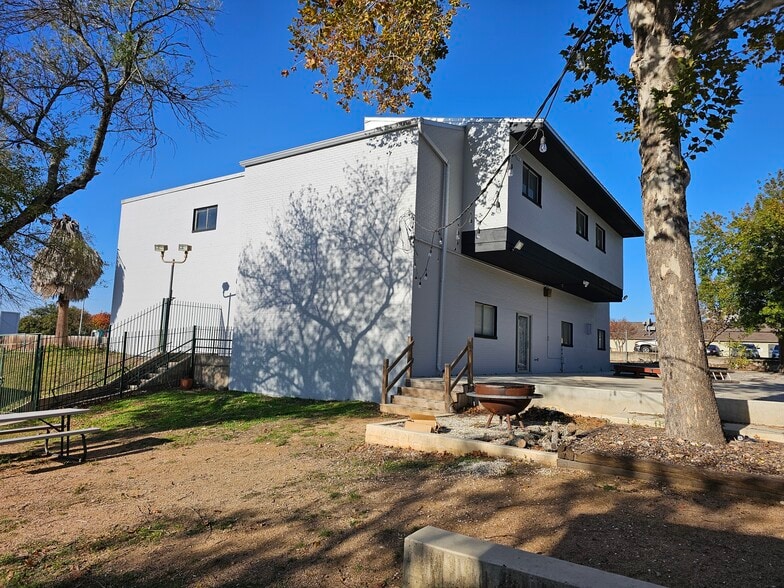 More Photos Of 8222 Wurzbach Rd, San Antonio Medical For Sale