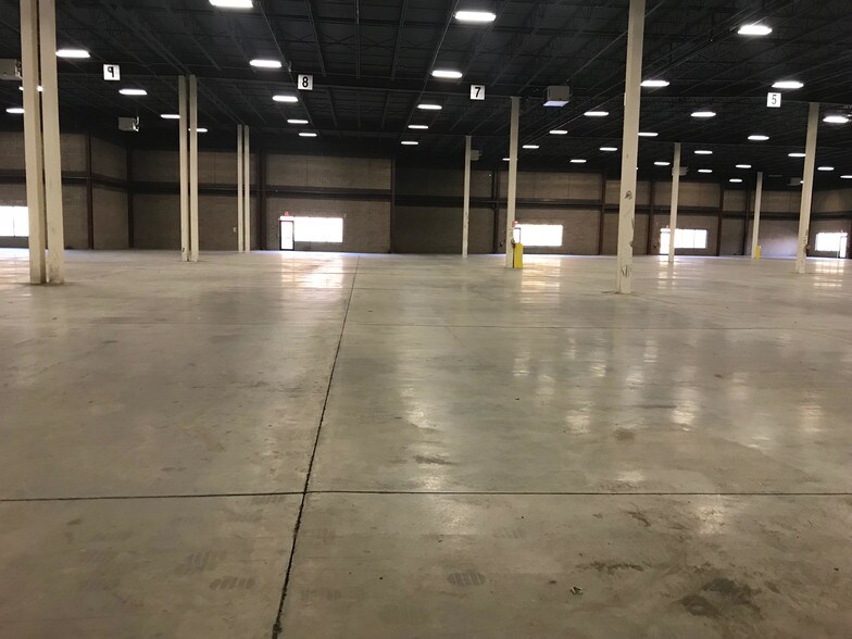 More Photos Of 400 Oritani Dr, Blauvelt Warehouse For Lease