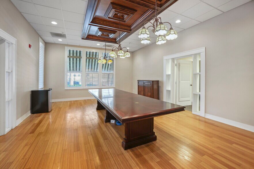 More Photos Of 155 8th St N, Saint Petersburg Office Residential For Lease