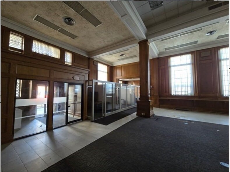 More Photos Of 460 W Broadway, South Boston Bank For Lease