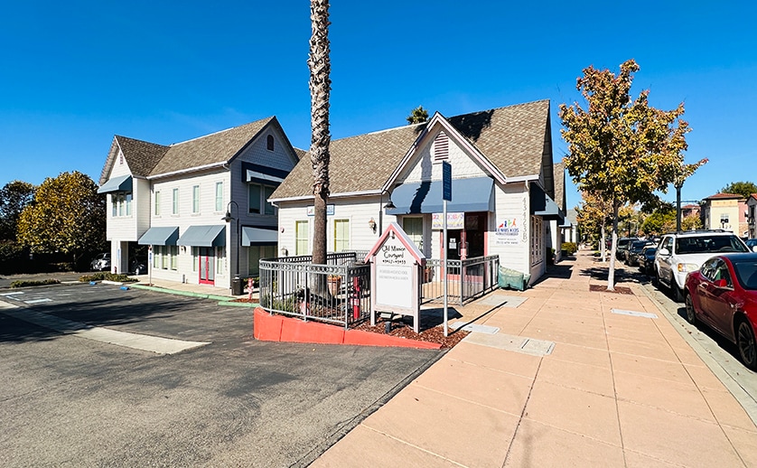 Primary Photo Of 43417-43423 Mission Blvd, Fremont Freestanding For Sale