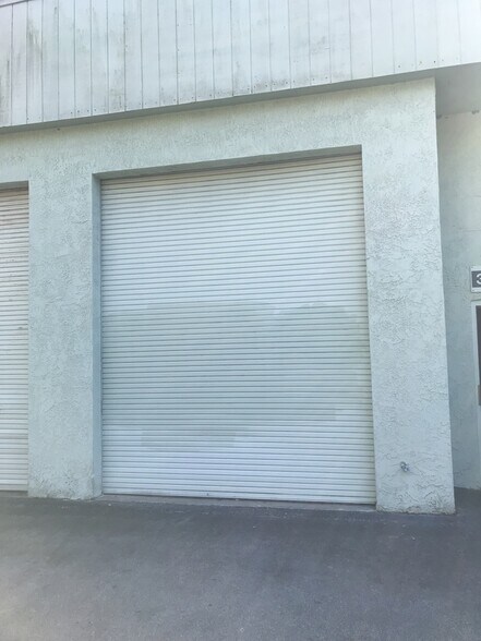 More Photos Of 831 Railroad St, Port Orange Warehouse For Lease
