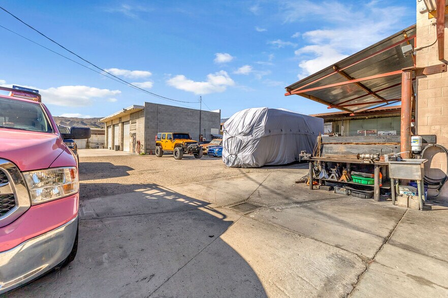More Photos Of 68361 Kieley Rd, Cathedral City Service For Sale
