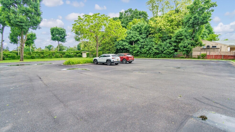 More Photos Of , Cutchogue Office For Sale