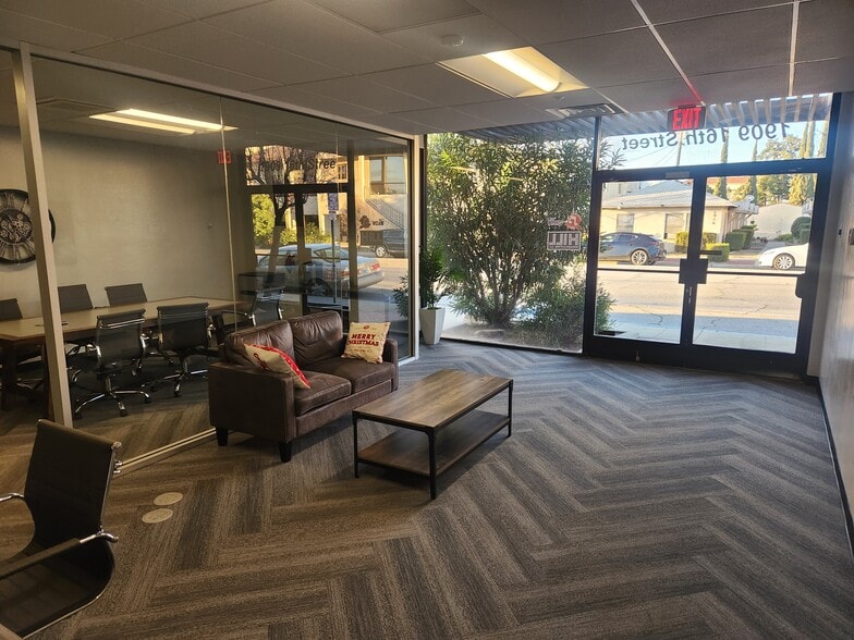 Primary Photo Of 1909 16th St, Bakersfield Office For Lease