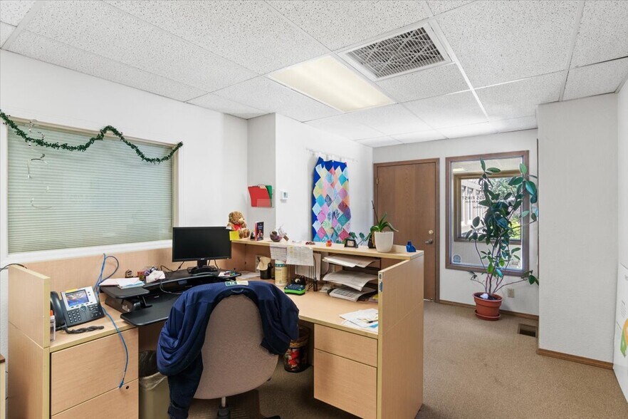 More Photos Of 405 N Beaver St, Flagstaff Office For Sale