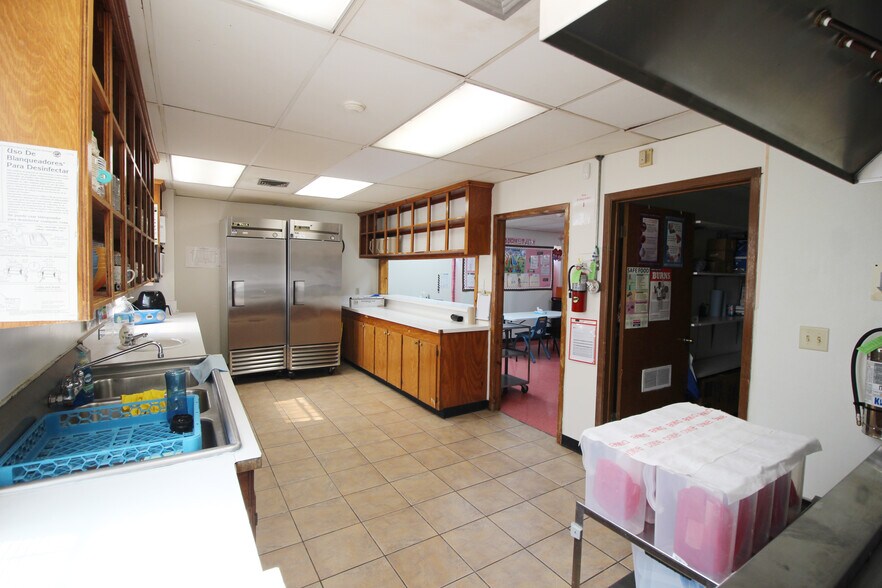 More Photos Of 3716 Reveille St, Houston Daycare Center For Sale