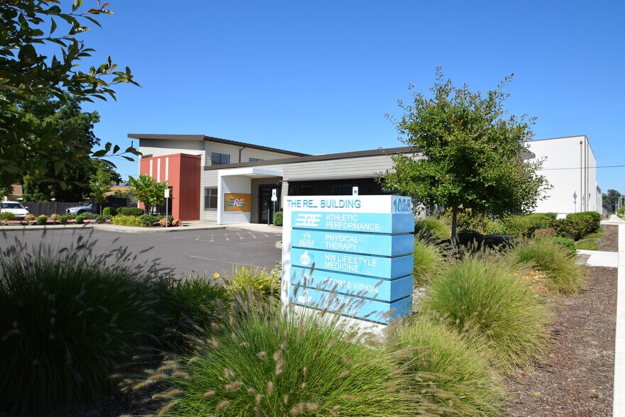 More Photos Of 1025 2nd St NW, Salem Medical For Sale