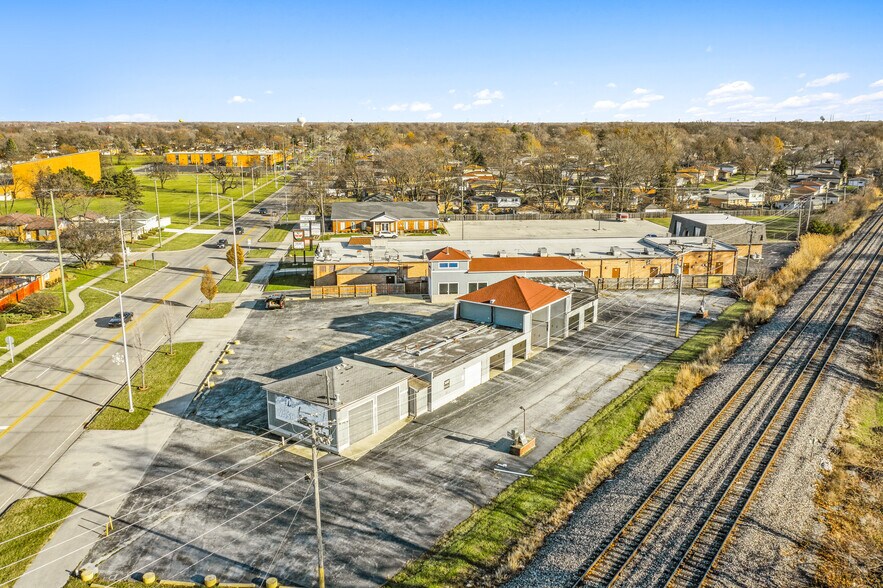 More Photos Of 565 E 170th St, South Holland Carwash For Sale