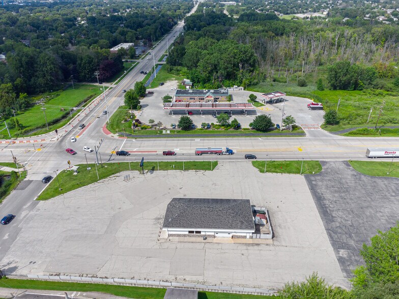 More Photos Of W7293 US Highway 10 114, Menasha Auto Dealership For Sale