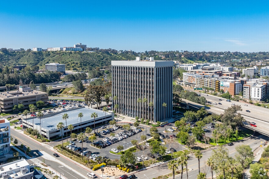 More Photos Of 591 Camino de la Reina, San Diego Office For Lease