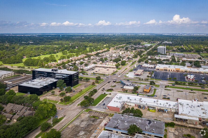 More Photos Of 2321-2353 Bay Area Blvd, Clear Lake City Unknown For Lease