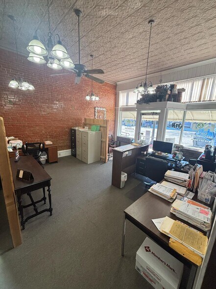 More Photos Of 1010 W Main St, Collinsville Storefront Retail Office For Sale