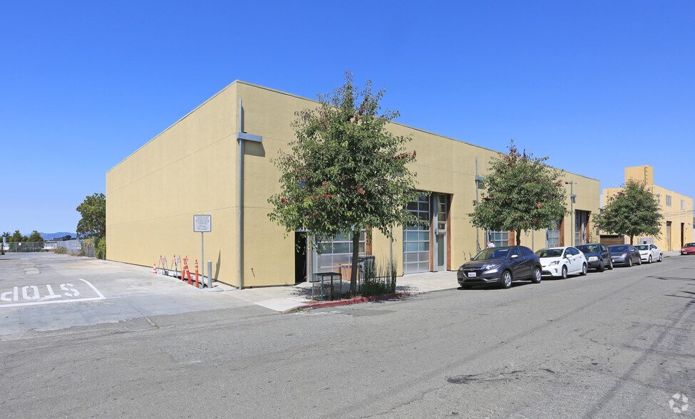 More Photos Of 2332 4th St, Berkeley Warehouse For Lease