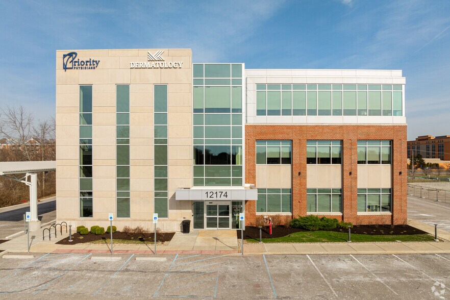 More Photos Of 12174 N Meridian St, Carmel Medical For Lease