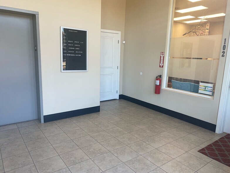 More Photos Of 3620 SE Powell Blvd, Portland Office For Lease