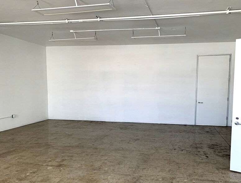 More Photos Of 309 E 8th St, Los Angeles Loft Creative Space For Sale